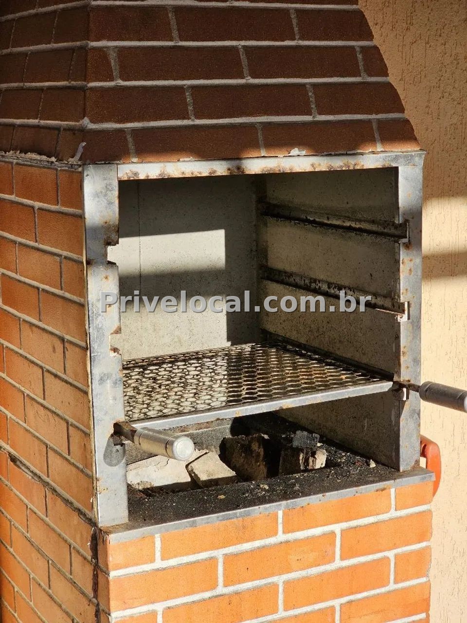 Bela casa com amplo espaço