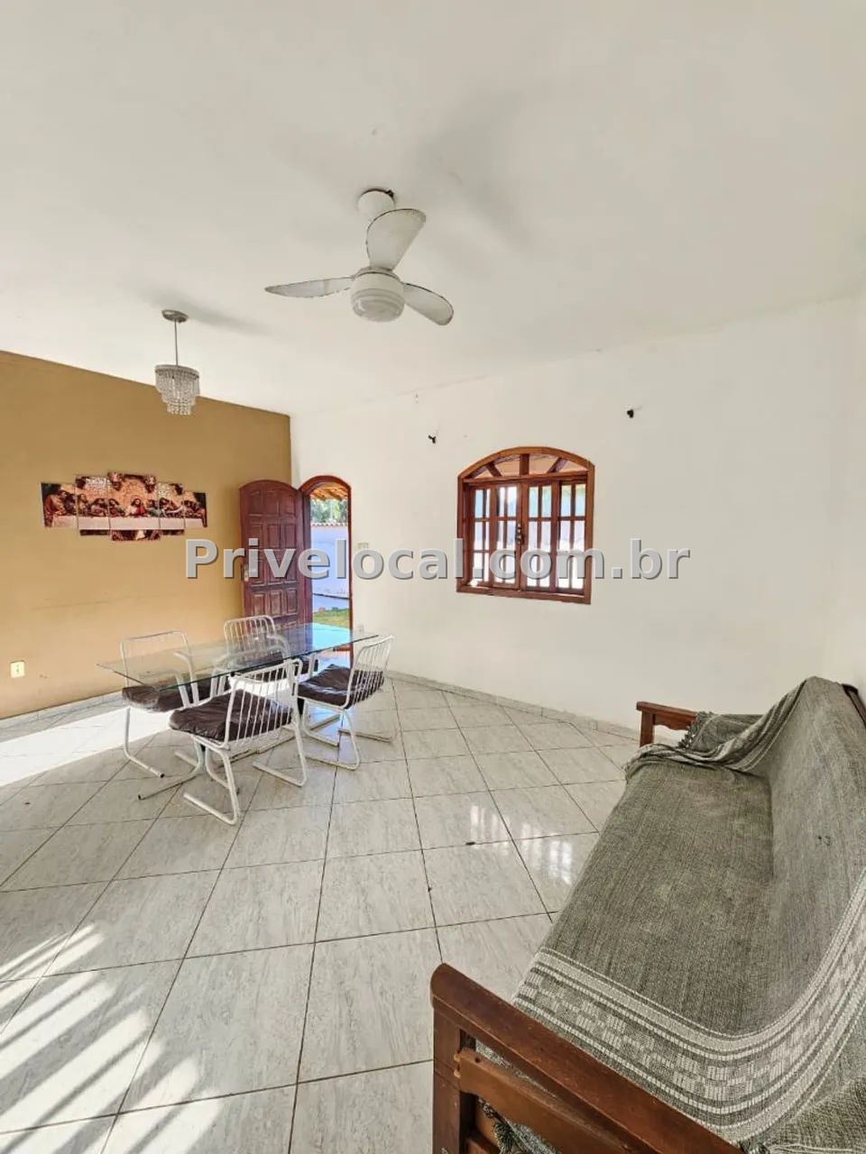 Bela casa com amplo espaço
